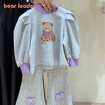 Детский комплект Bear Leader, Новинка Осени 2023 года, Свитер с Медвежонком и бантом для девочек, свитер с круглым вырезом и микро-рваными штанами, Детский комплект из 2 предметов