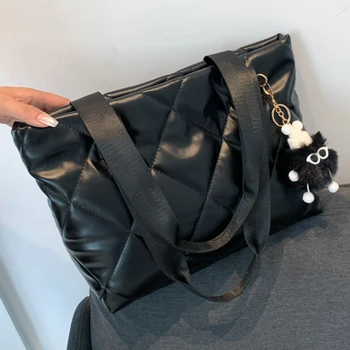 Женская сумка-хобо из фугу, стеганая Простая сумка с подкладкой, Однотонная Легкая с подвеской, зимняя сумка для отдыха для девочек.