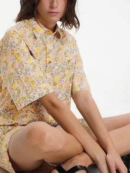 Женский комплект с цветочным принтом 2023, летняя однобортная блузка с отложным воротником и коротким рукавом и эластичные шорты с высокой талией для дам